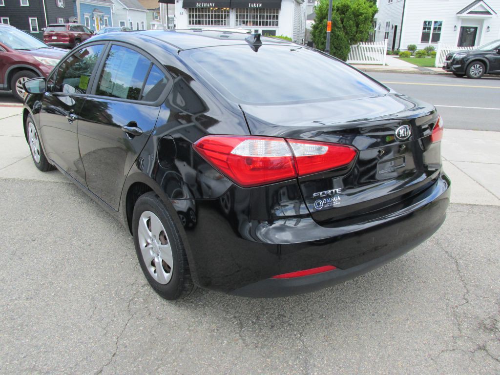 2016 Kia Forte Image 4
