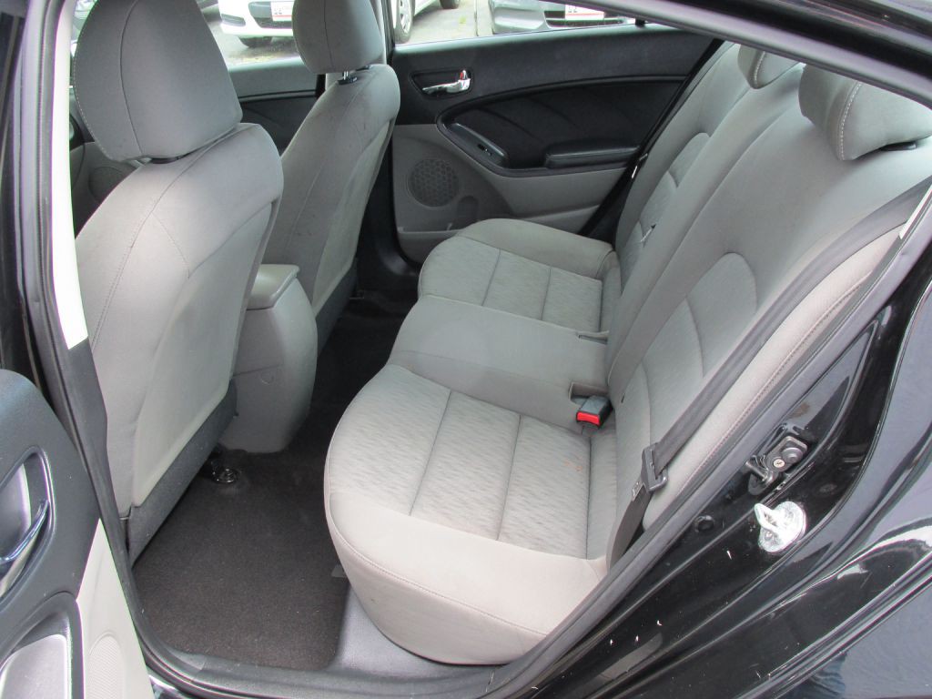 2016 Kia Forte Image 10