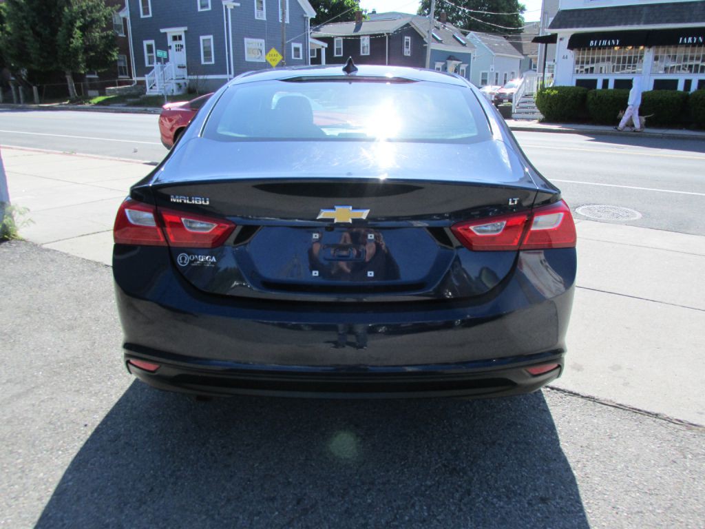 2016 Chevrolet Malibu Image 5