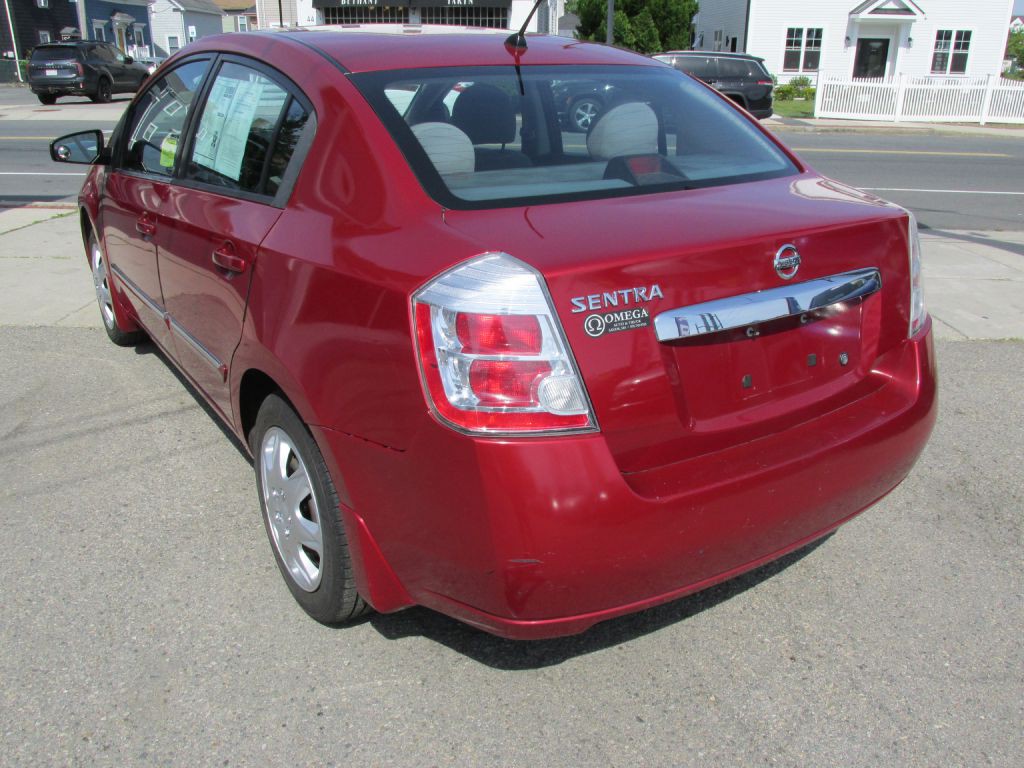 2010 Nissan Sentra Image 4