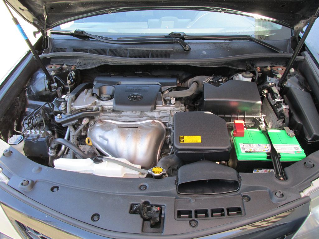 2014 Toyota Camry Image 7