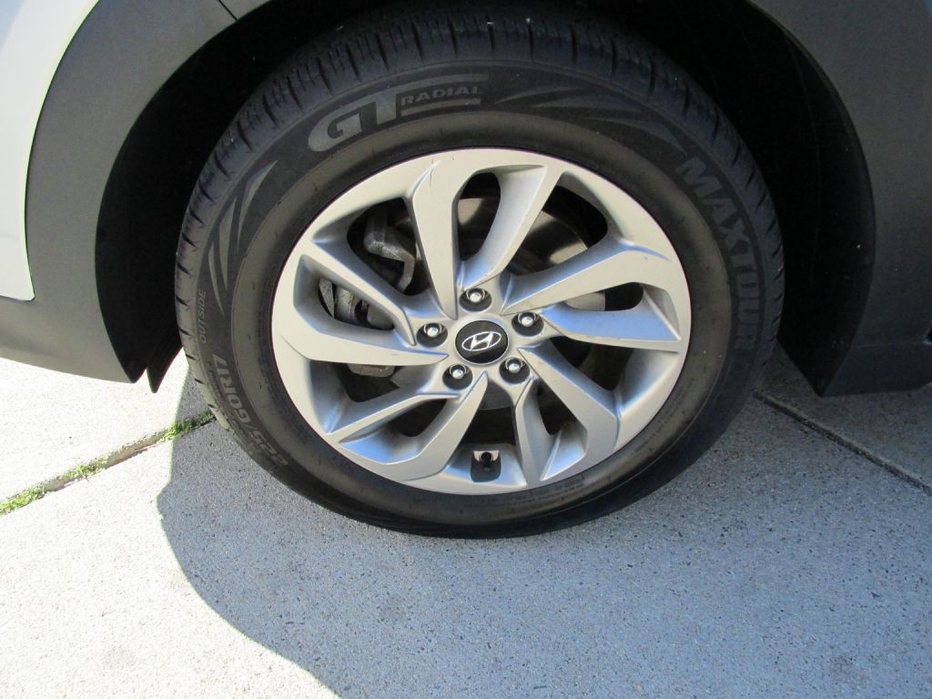 2017 Hyundai Tucson Image 9