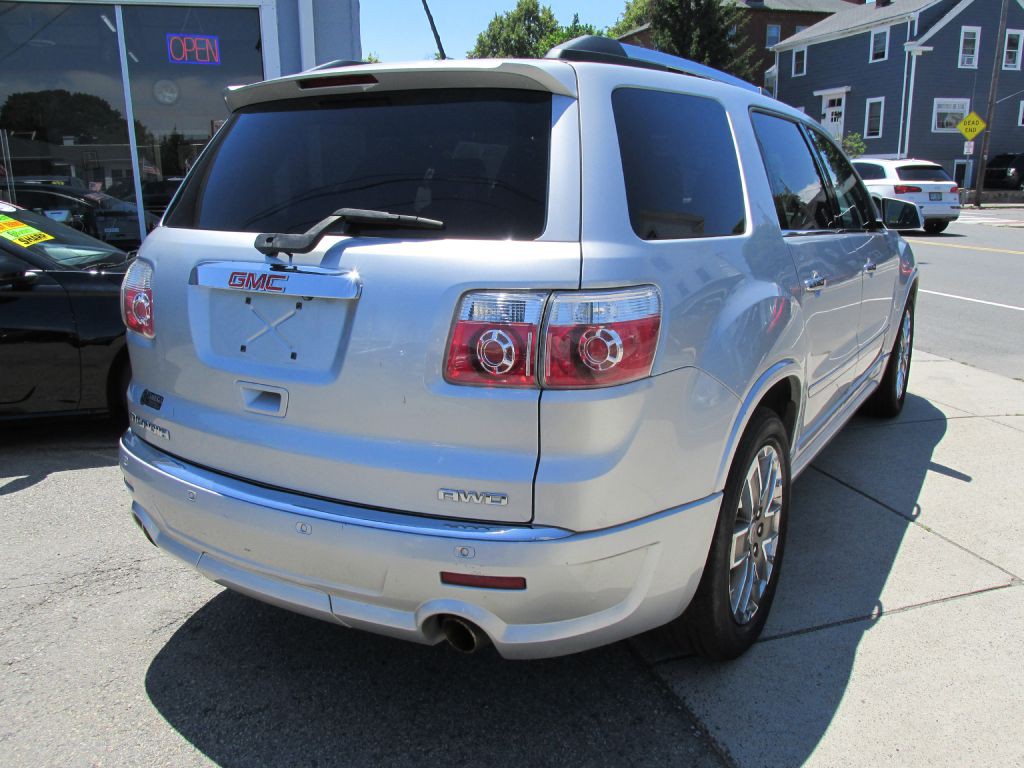 2012 GMC Acadia Image 6