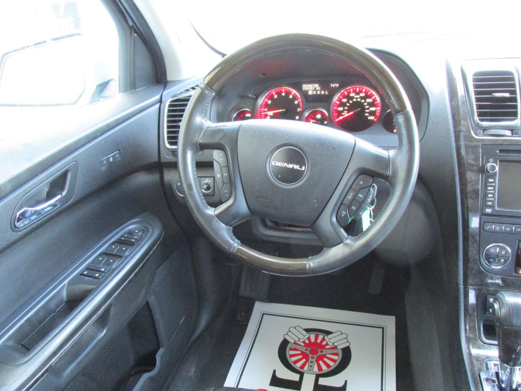 2012 GMC Acadia Image 12