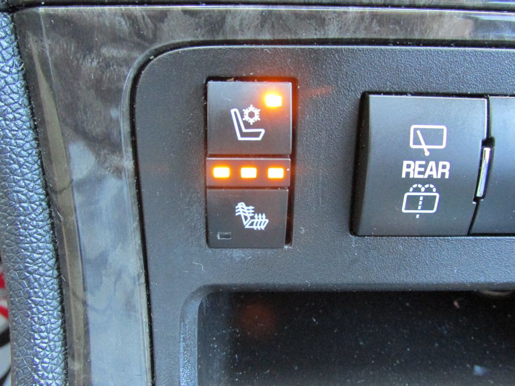 2012 GMC Acadia Image 16