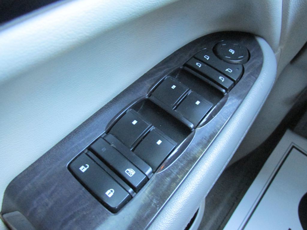 2016 Buick Enclave Image 17