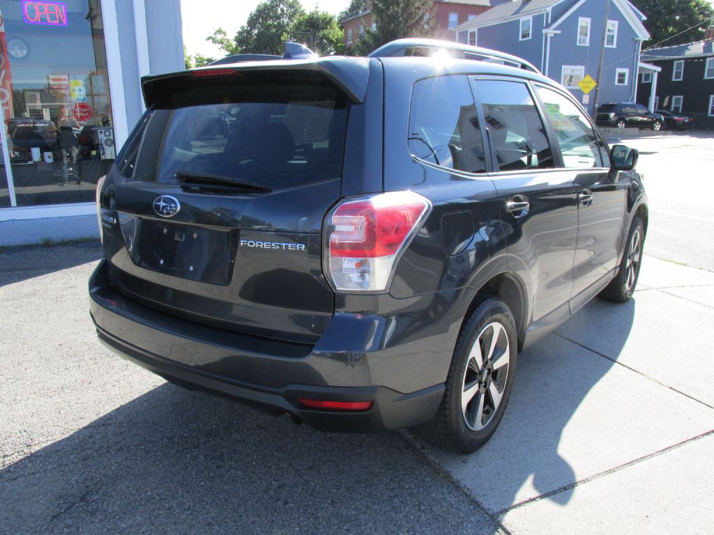 2018 Subaru Forester Image 6