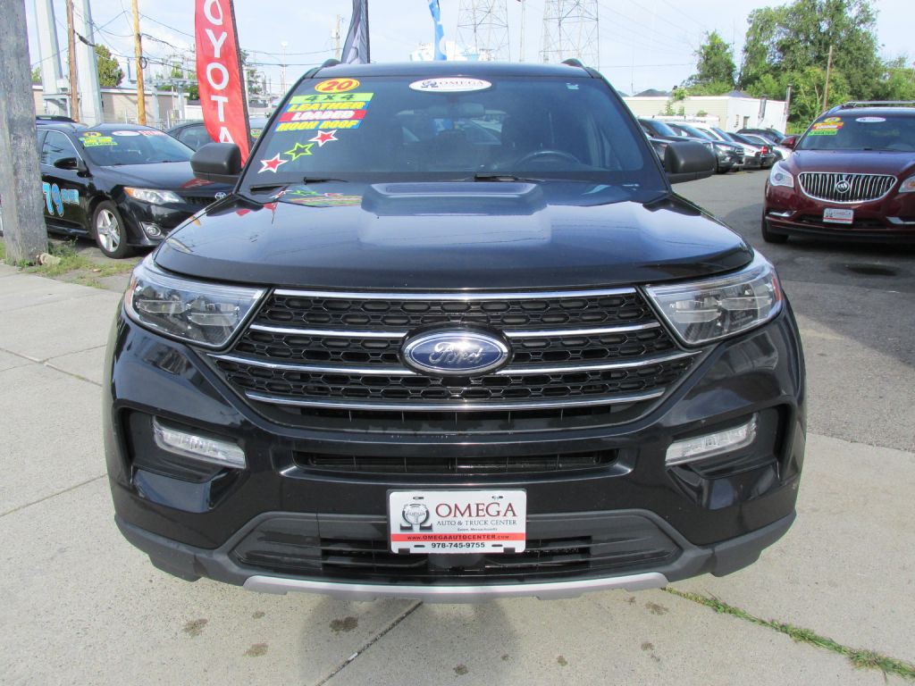 2020 Ford Explorer Image 2