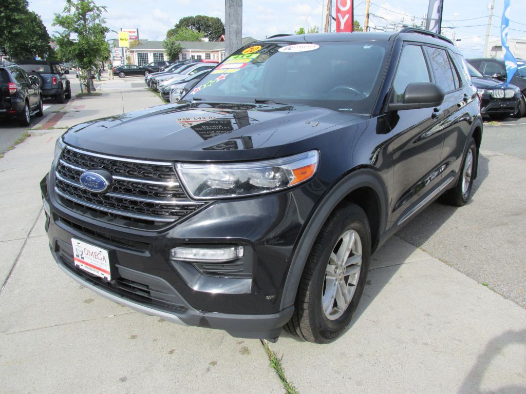 2020 Ford Explorer Image 3