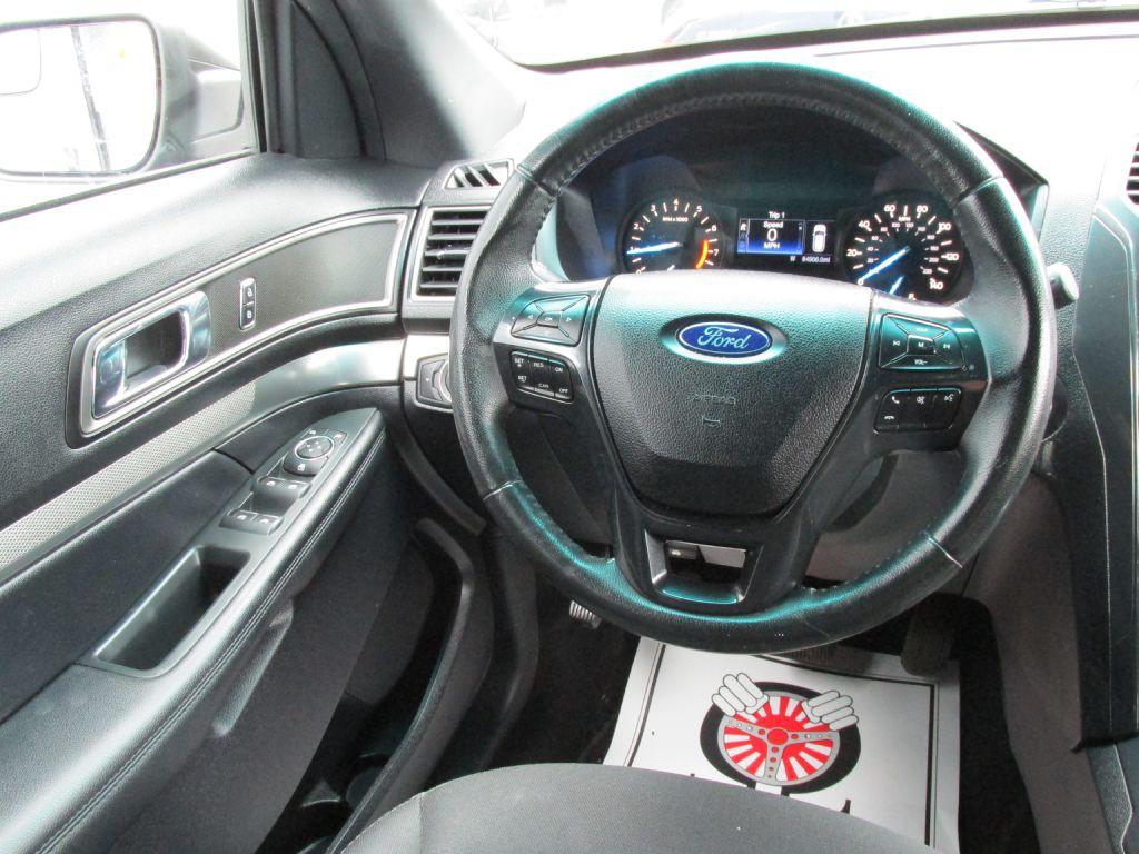 2019 Ford Explorer Image 13