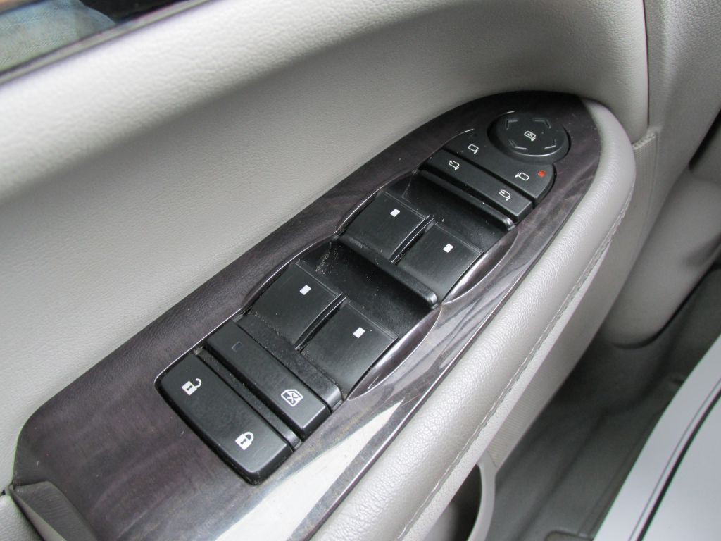 2015 Buick Enclave Image 16