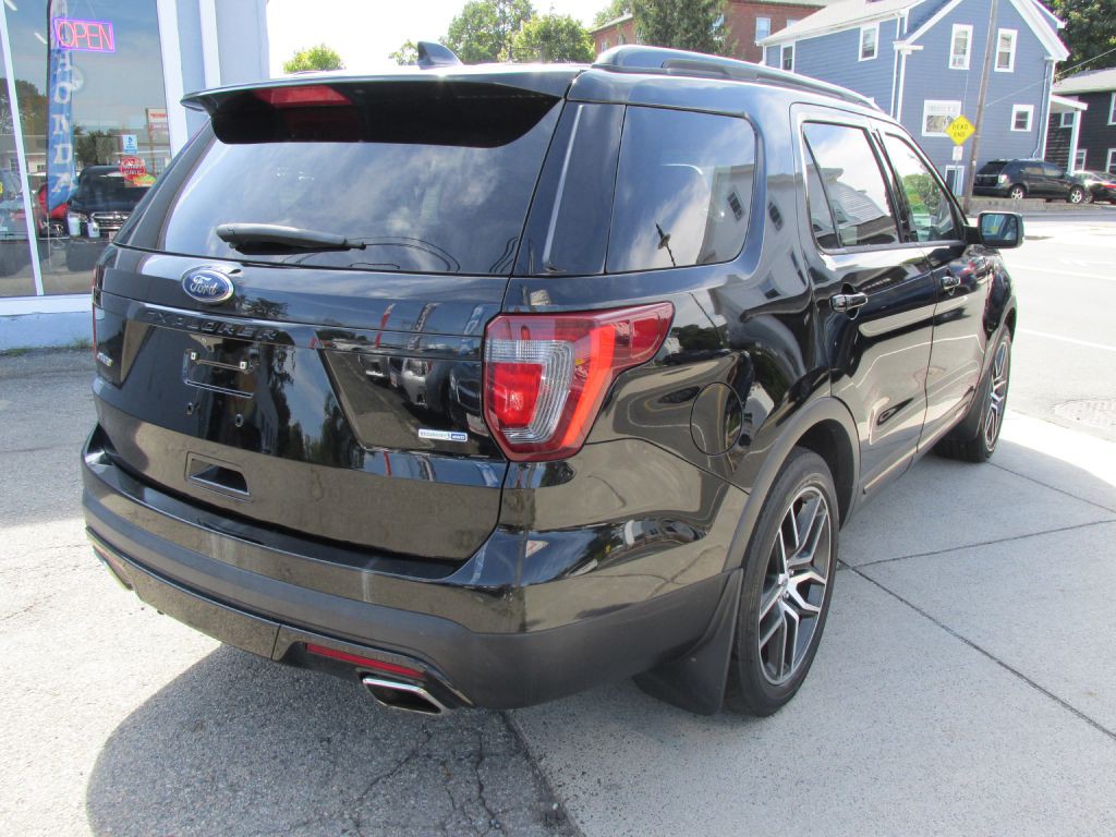 2017 Ford Explorer Image 6