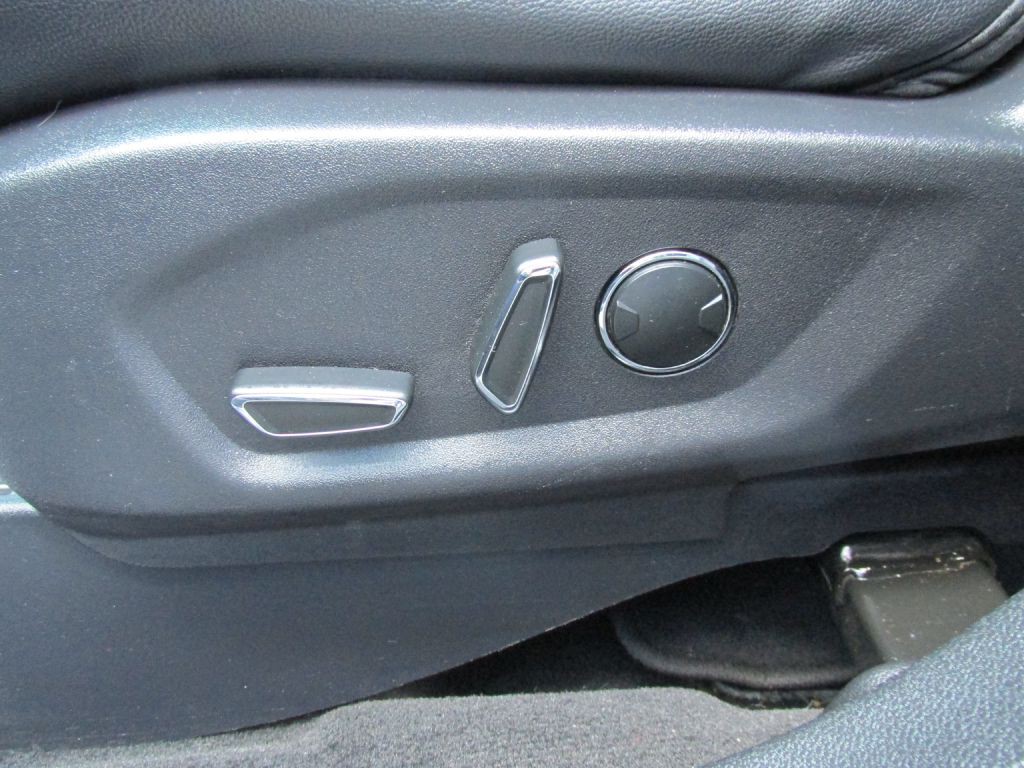 2017 Ford Explorer Image 22