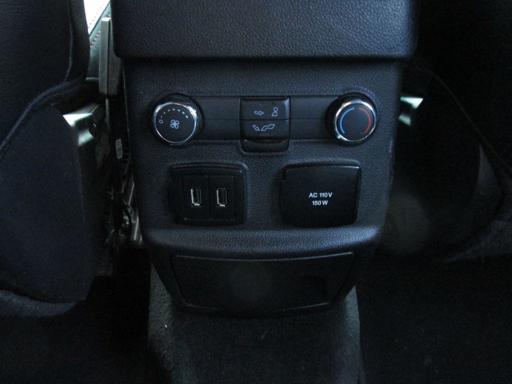 2017 Ford Explorer Image 24