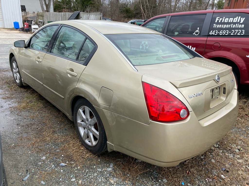 2004 Nissan Maxima Image 3