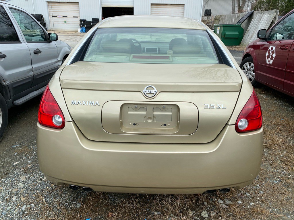 2004 Nissan Maxima Image 4
