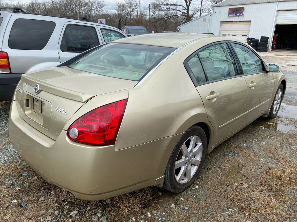 2004 Nissan Maxima Image 5