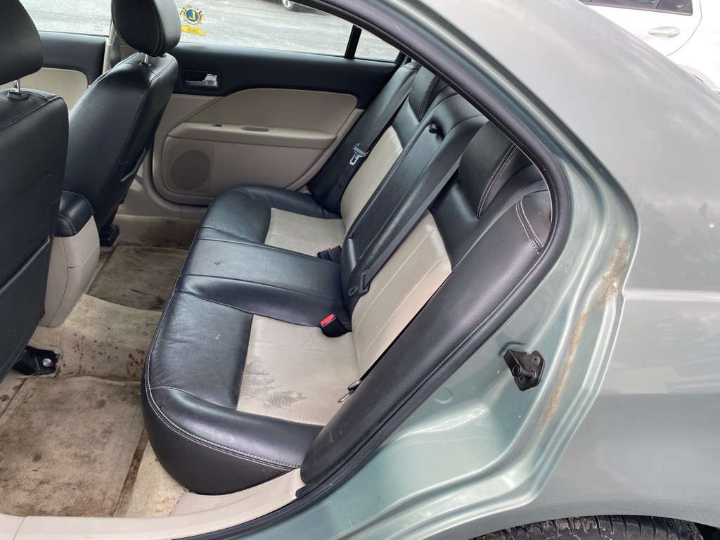 2008 Mercury Milan Image 12