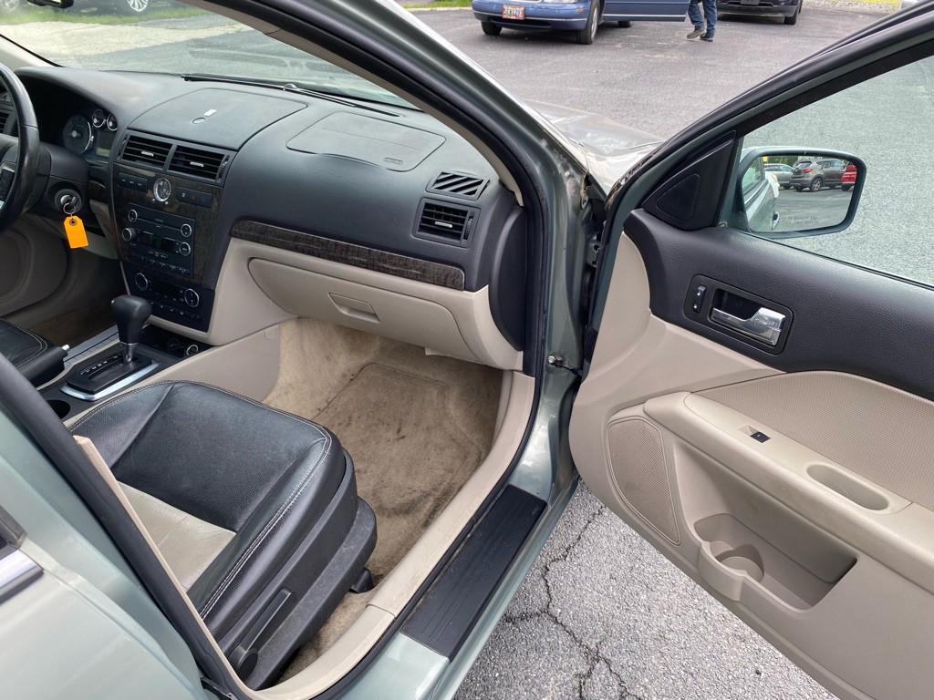 2008 Mercury Milan Image 14