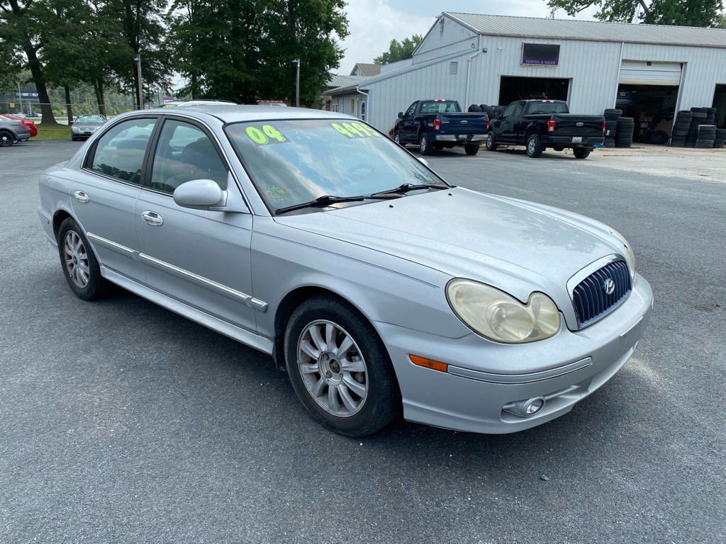 2004 Hyundai Sonata Image 8