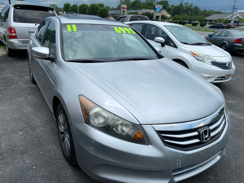 2011 Honda Accord Image 3