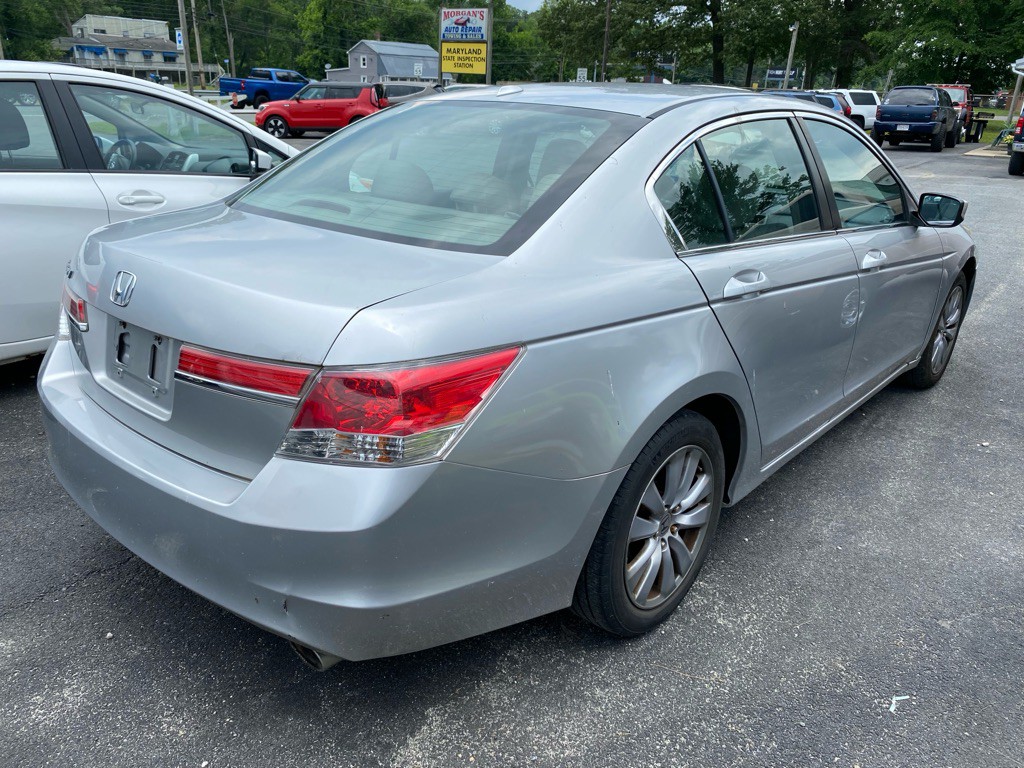 2011 Honda Accord Image 4