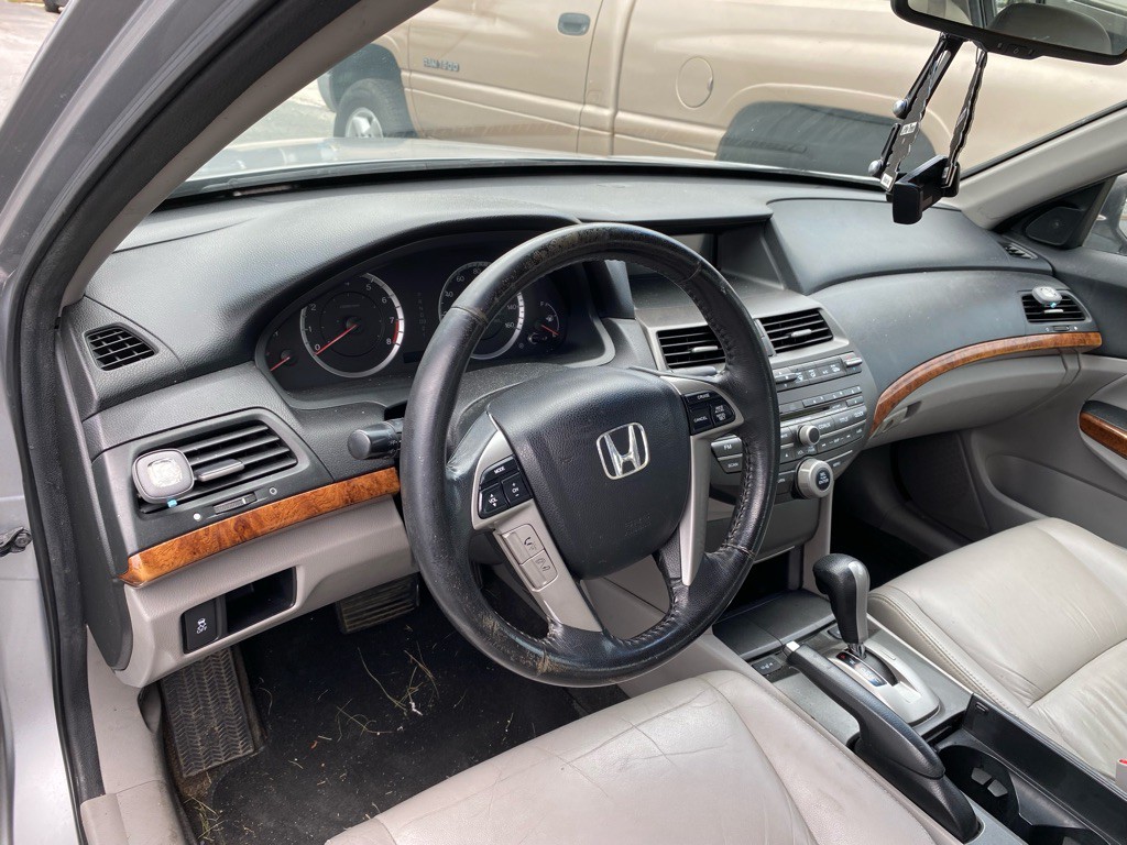 2011 Honda Accord Image 6