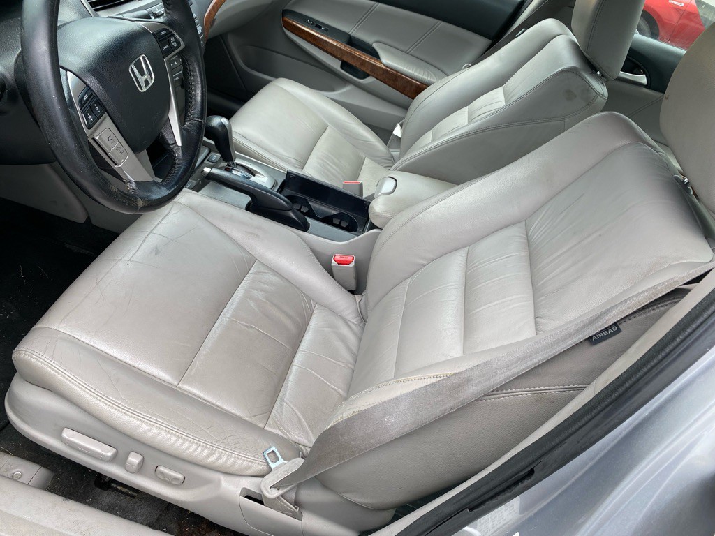 2011 Honda Accord Image 7