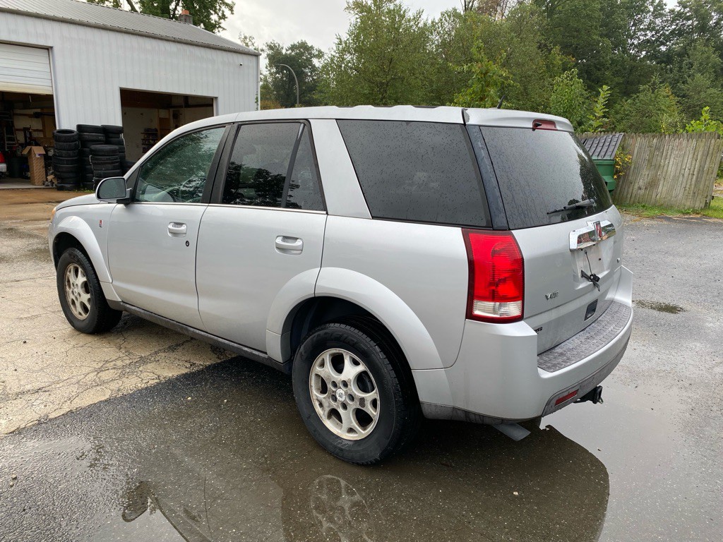 2006 Saturn Vue Image 4