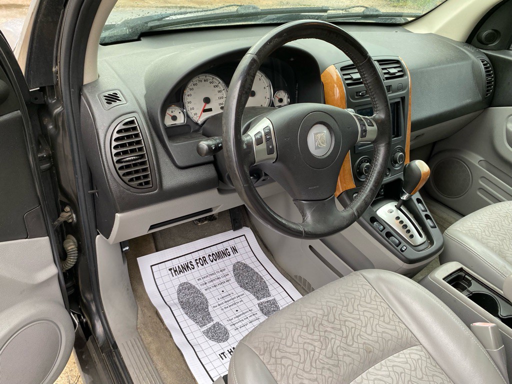 2006 Saturn Vue Image 10
