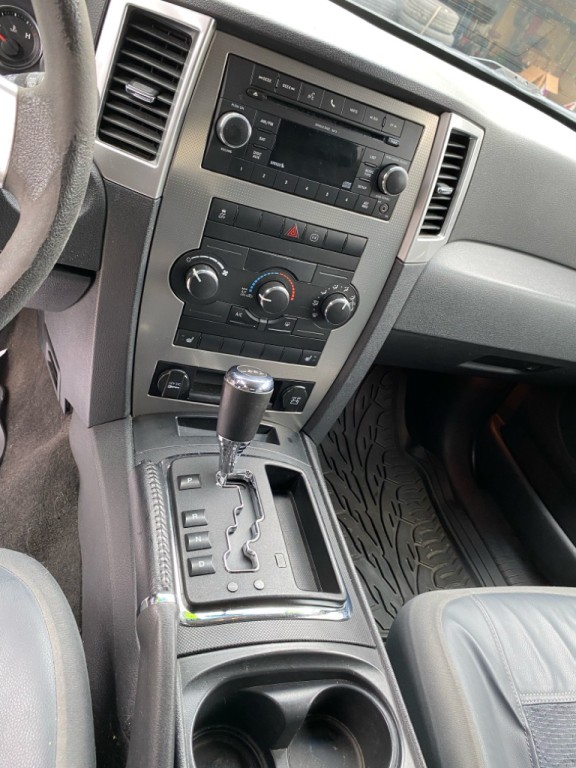 2010 Jeep Grand Cherokee Image 11