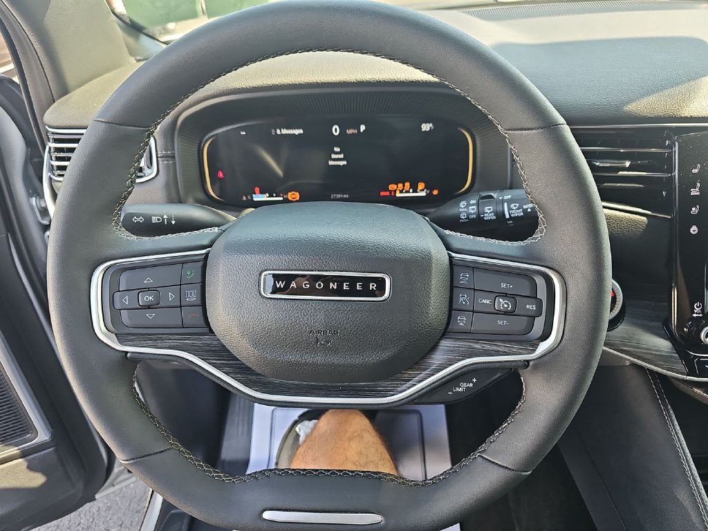 2024 Jeep Wagoneer Image 10