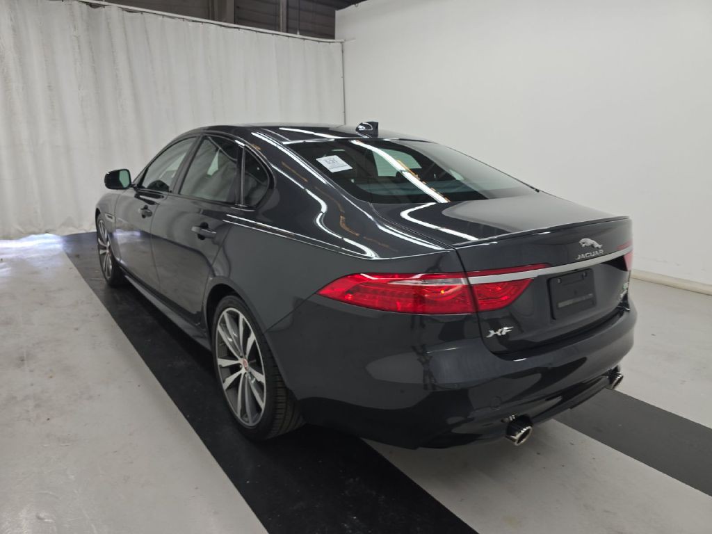 2018 Jaguar XF Image 6