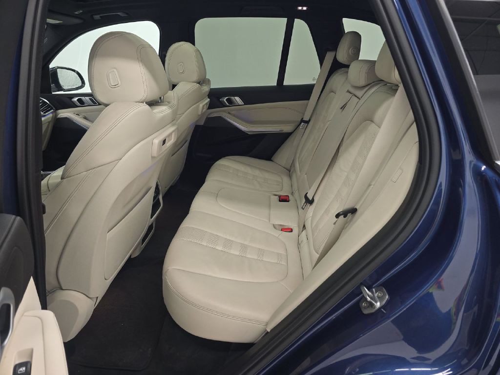 2019 BMW X5 Image 13