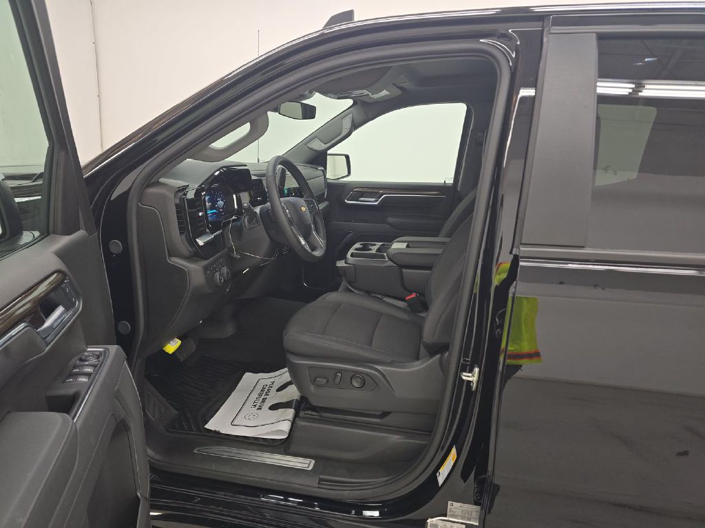 2026 Chevrolet Silverado 1500 Image 7