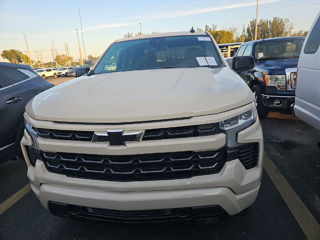 2026 Chevrolet Silverado 1500 Image 2