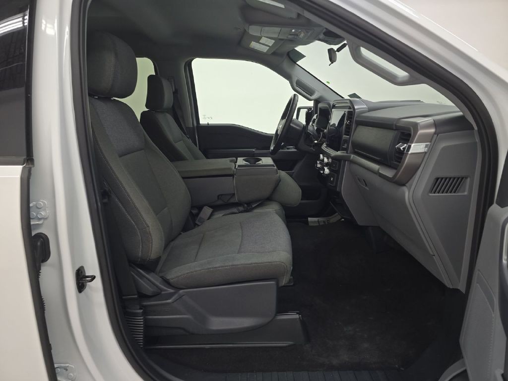 2025 Ford F-150 Image 8