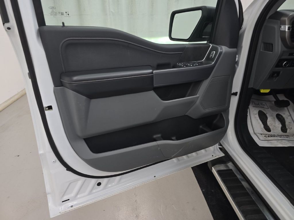 2025 Ford F-150 Image 9