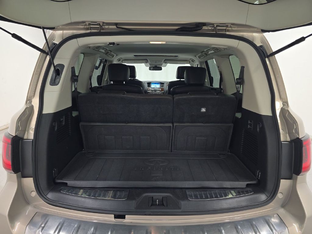 2019 INFINITI QX80 Image 17