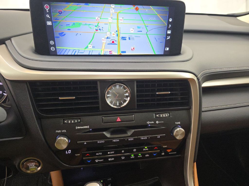 2021 Lexus RX Image 11
