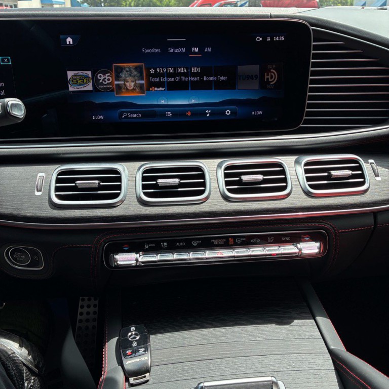 2025 Mercedes-Benz GLE-Class Image 21