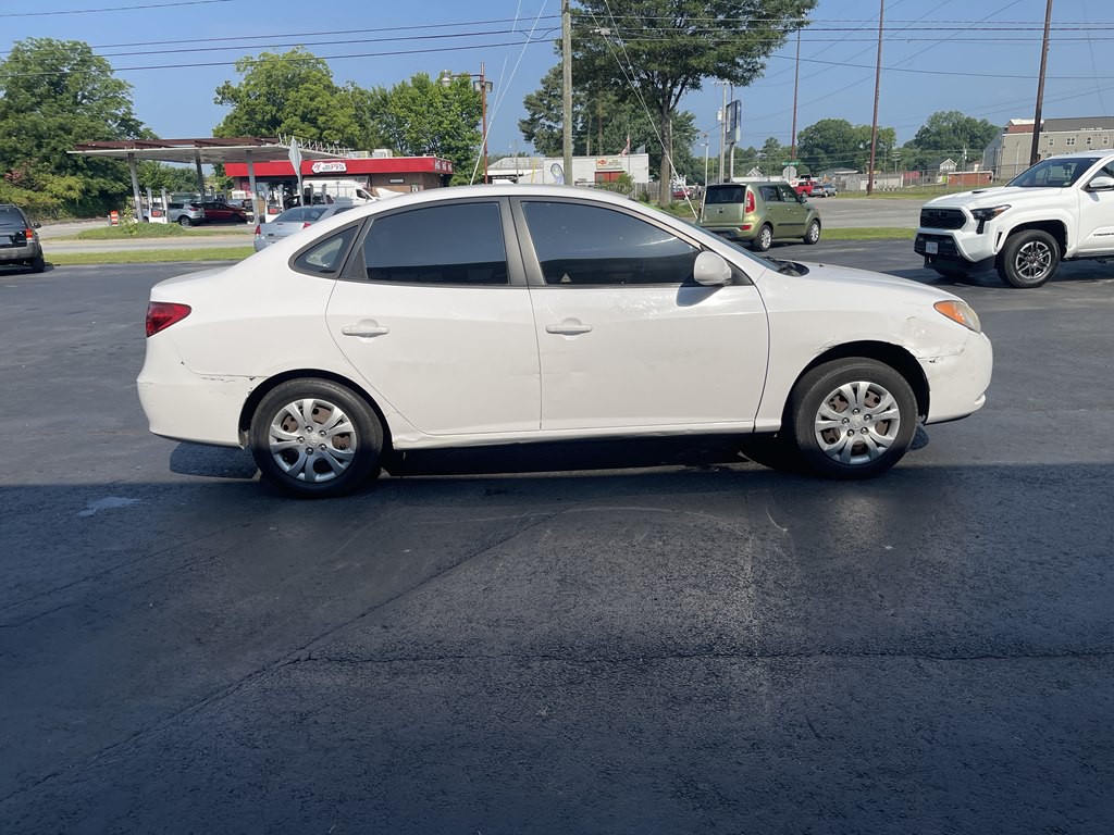 2010 Hyundai Elantra Image 3