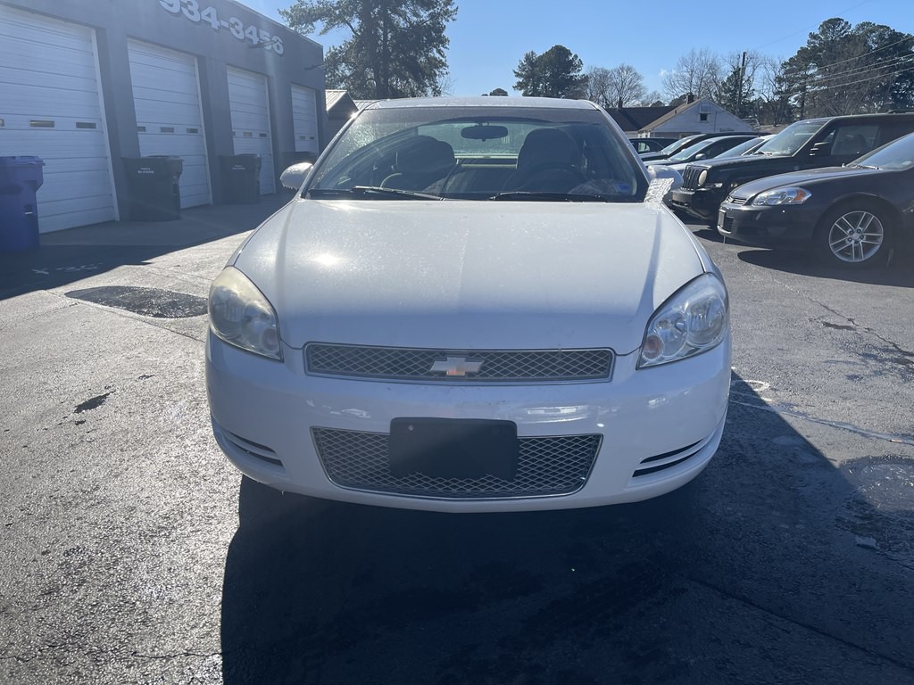 2014 Chevrolet Impala Image 2