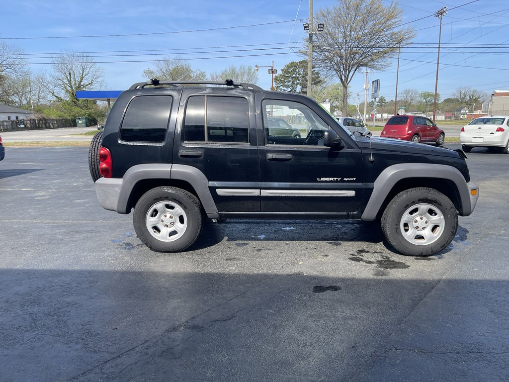 2003 Jeep Liberty Image 3