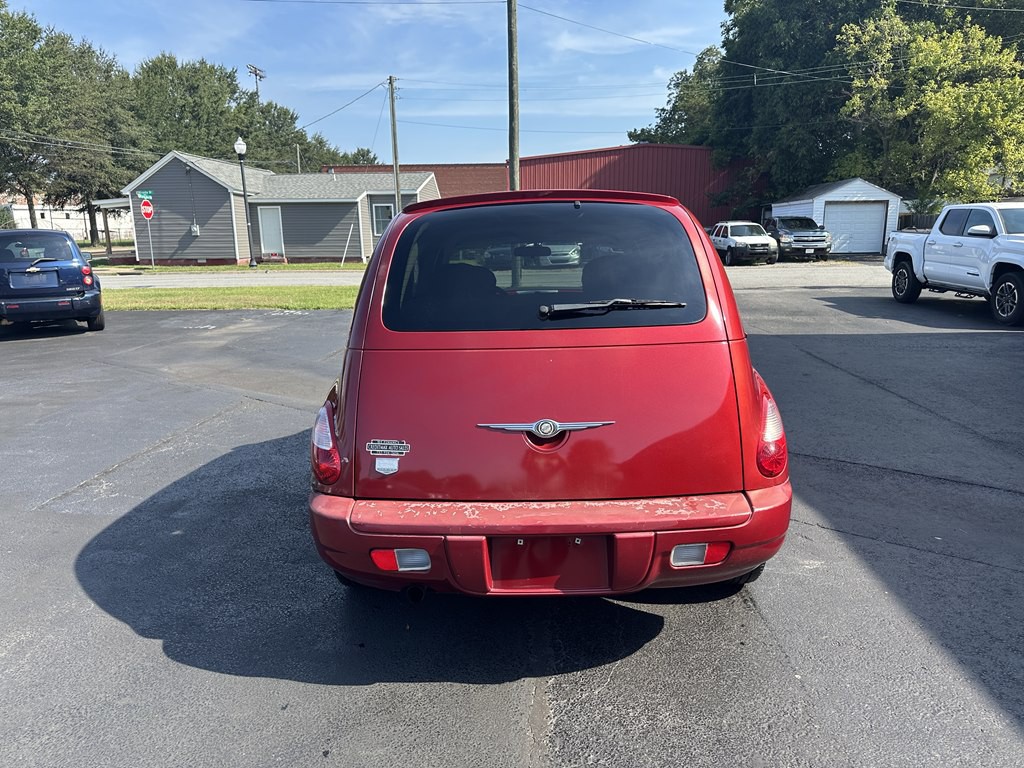 2008 Chrysler PT Cruiser Image 4