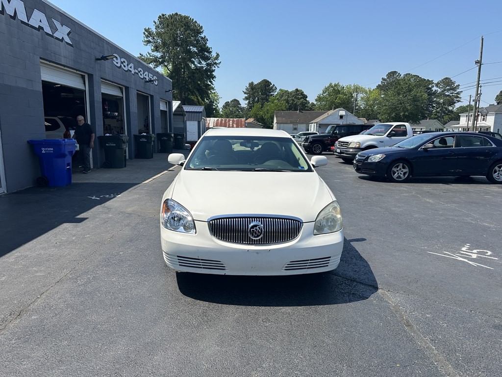 2009 Buick Lucerne Image 2
