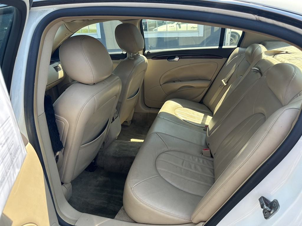2009 Buick Lucerne Image 5