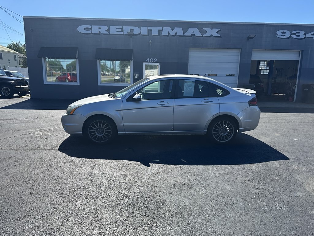 2011 Ford Focus Image 1