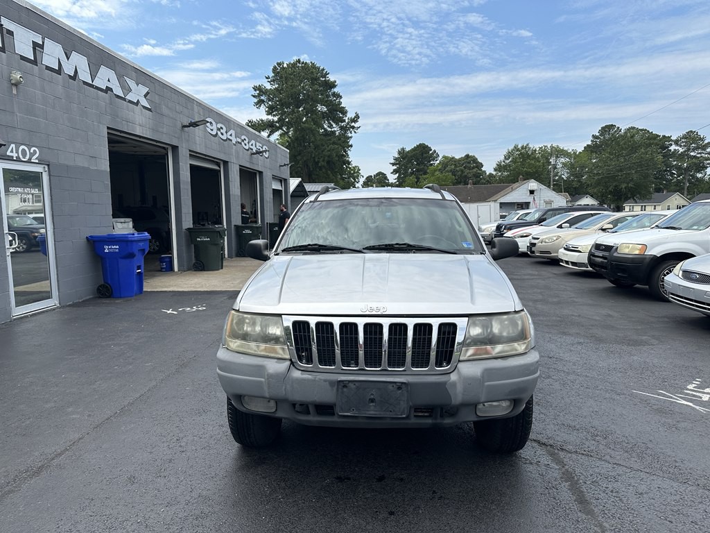 2003 Jeep Grand Cherokee Image 2
