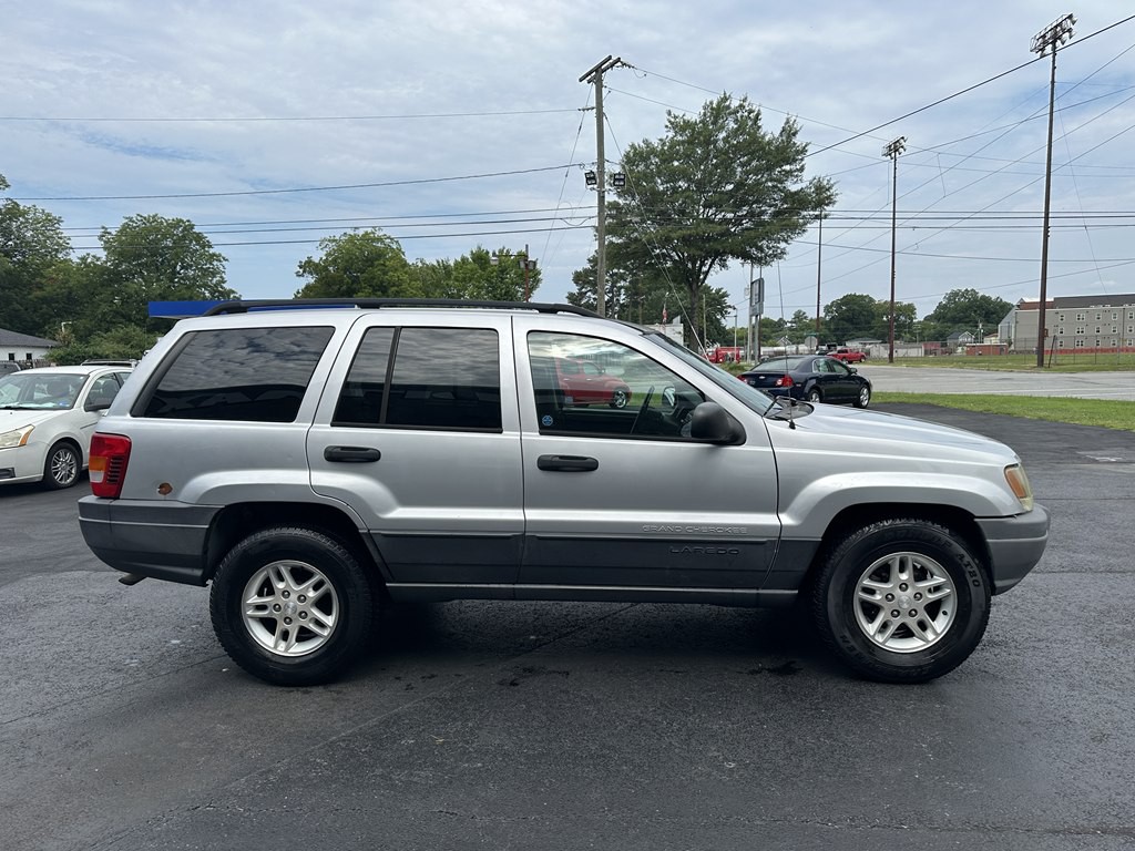 2003 Jeep Grand Cherokee Image 3